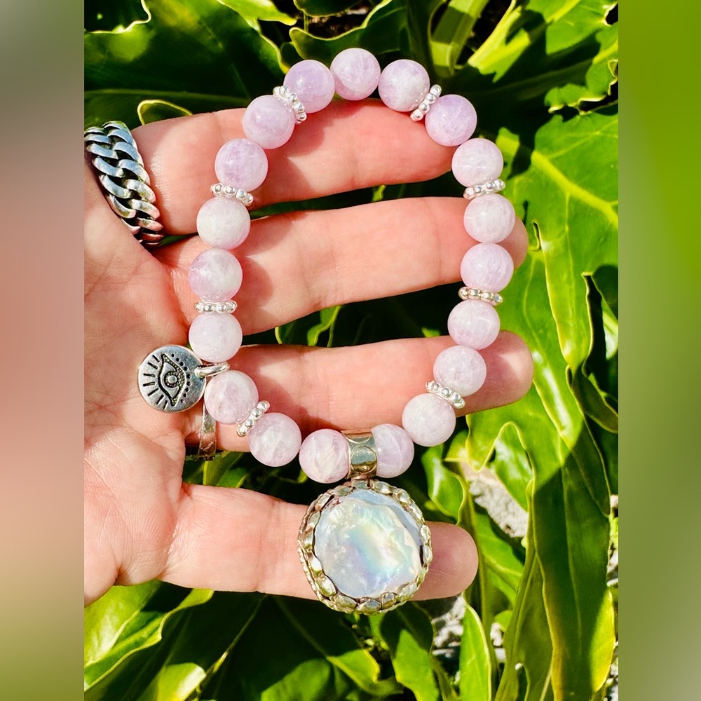 NWOT Genuine Kunzite & Mother of Pearl Bracelet with Evil Eye Charm